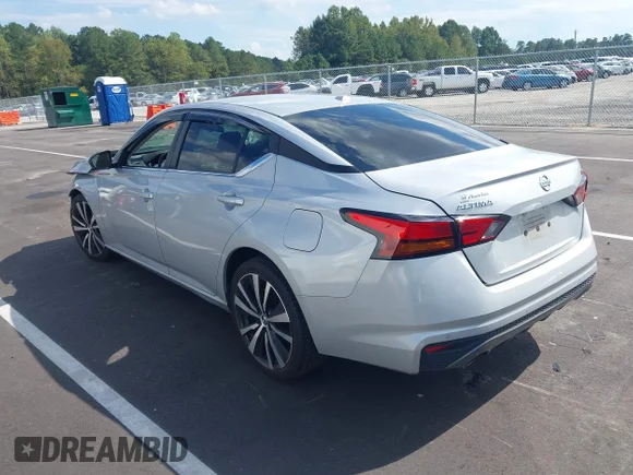 ✅ 2022 Nissan Altima SR • VIN: 1N4BL4CV4NN316970 • Lot: 43322976. Wystawiony na IAAI z przebiegiem 87 308 mil. Bezpłatny archiwum sprzedaży aukcyjnych z USA i szczegółowy raport historii pojazdu na DreamBid. Zdjęcie 3.