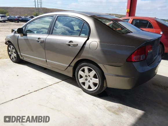 ✅ 2007 Honda Civic LX • VIN: 1HGFA16507L059642 • Lot: 44392310. Wystawiony na IAAI z przebiegiem 199 465 mil. Bezpłatny archiwum sprzedaży aukcyjnych z USA i szczegółowy raport historii pojazdu na DreamBid. Zdjęcie 3.