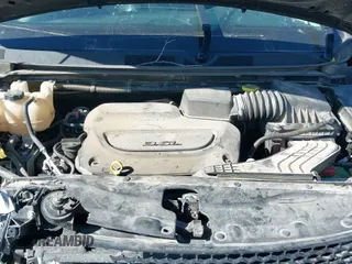 ✅ 2020 Chrysler Pacifica Touring L • VIN: 2C4RC1BG0LR285811 • Lot: 43477590. Listed on IAAI with 137,160 mi. Free auction sales archive from the USA and detailed vehicle history report at DreamBid. Image 18.