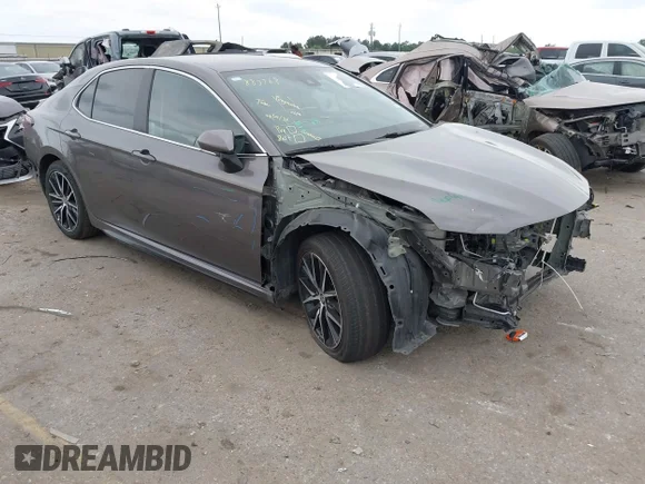 ✅ 2024 Toyota Camry SE • VIN: 4T1T11AK8RU902963 • Лот: 44896185. Опубликован ранее на IAAI с пробегом 77 911 миль. Бесплатный доступ к архиву аукционных продаж из США и подробный отчёт об истории автомобиля на DreamBid. Изображение 1.