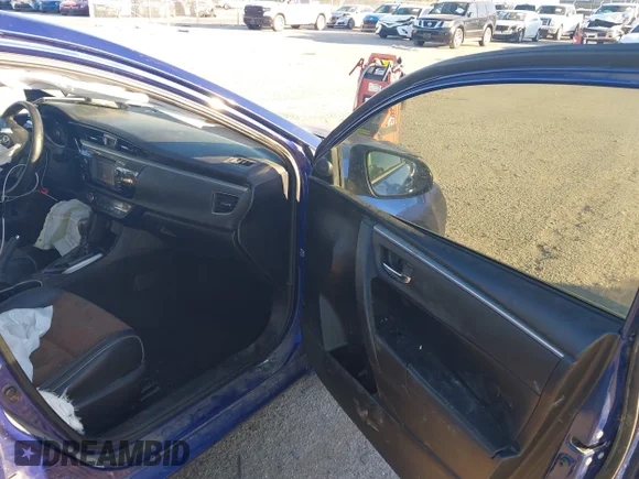 ✅ 2014 Toyota Corolla LE Plus • VIN: 5YFBURHE1EP006470 • Lot: 43588446. Wystawiony na IAAI z przebiegiem 155 948 mil. Bezpłatny archiwum sprzedaży aukcyjnych z USA i szczegółowy raport historii pojazdu na DreamBid. Zdjęcie 5.