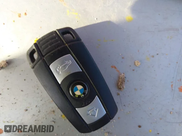 ✅ 2013 BMW X1 xDrive28i • VIN: WBAVL1C55DVR86190 • Лот: 43916539. Опубліковано раніше на IAAI з пробігом 136 817 миль. Безкоштовний доступ до архіву аукціонних продажів зі США та докладний звіт про історію автомобіля на DreamBid. Зображення 11.