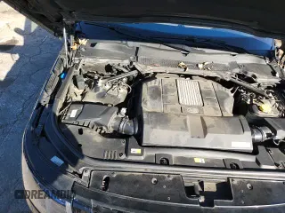 ✅ 2019 Land Rover Range Rover • VIN: SALGS2RE0KA520482 • Lot: 90690735. Wystawiony na Copart z przebiegiem 69 838 mil. Bezpłatny archiwum sprzedaży aukcyjnych z USA i szczegółowy raport historii pojazdu na DreamBid. Zdjęcie 13.