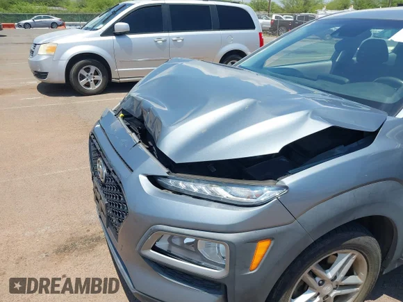 ✅ 2019 Hyundai Kona SE • VIN: KM8K12AA4KU379276 • Lot: 44922248. Wystawiony na IAAI z przebiegiem 62 143 mil. Bezpłatny archiwum sprzedaży aukcyjnych z USA i szczegółowy raport historii pojazdu na DreamBid. Zdjęcie 6.