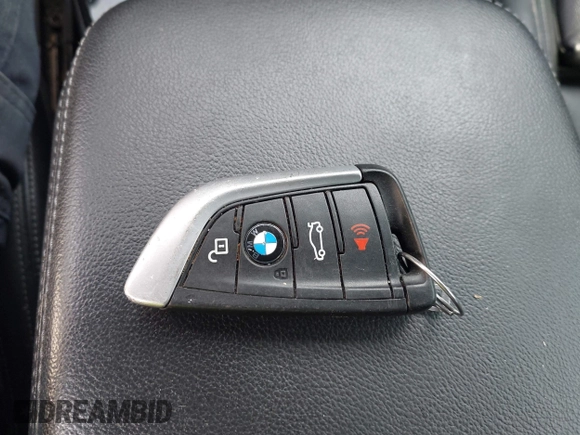 ✅ 2019 BMW X3 sDrive30i • VIN: 5UXTR7C52KLF24580 • Lot: 44784566. Wystawiony na IAAI z przebiegiem 160 000 mil. Bezpłatny archiwum sprzedaży aukcyjnych z USA i szczegółowy raport historii pojazdu na DreamBid. Zdjęcie 11.