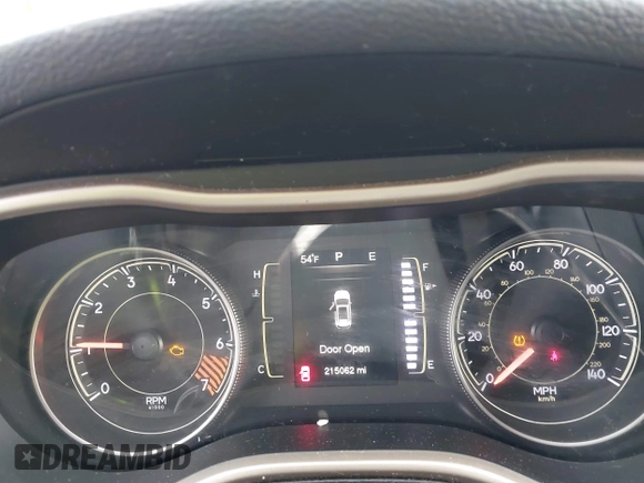 ✅ 2014 Jeep Cherokee Latitude • VIN: 1C4PJMCB1EW308217 • Lot: 43968924. Wystawiony na IAAI z przebiegiem 215 062 mil. Bezpłatny archiwum sprzedaży aukcyjnych z USA i szczegółowy raport historii pojazdu na DreamBid. Zdjęcie 7.