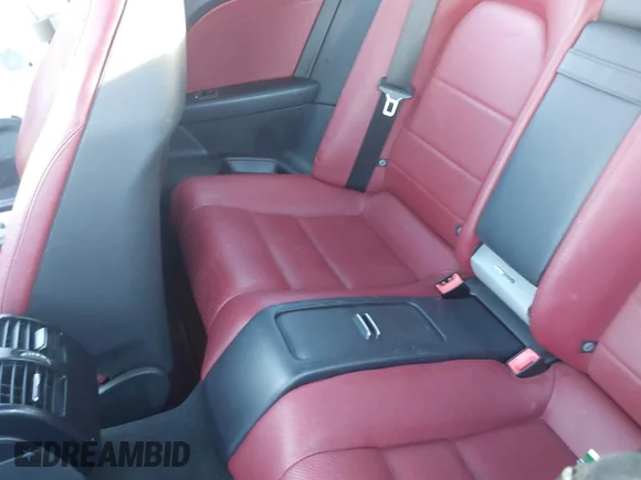 ✅ 2016 Mercedes-Benz E 400 • VIN: WDDKK6FF6GF338582 • Лот: 44187880. Опубликован ранее на IAAI с пробегом 67 631 миль. Бесплатный доступ к архиву аукционных продаж из США и подробный отчёт об истории автомобиля на DreamBid. Изображение 8.