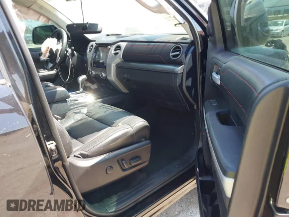 ✅ 2020 Toyota Tundra SR5 • VIN: 5TFDY5F14LX892112 • Lot: 43150965. Wystawiony na IAAI z przebiegiem 131 222 mil. Bezpłatny archiwum sprzedaży aukcyjnych z USA i szczegółowy raport historii pojazdu na DreamBid. Zdjęcie 5.