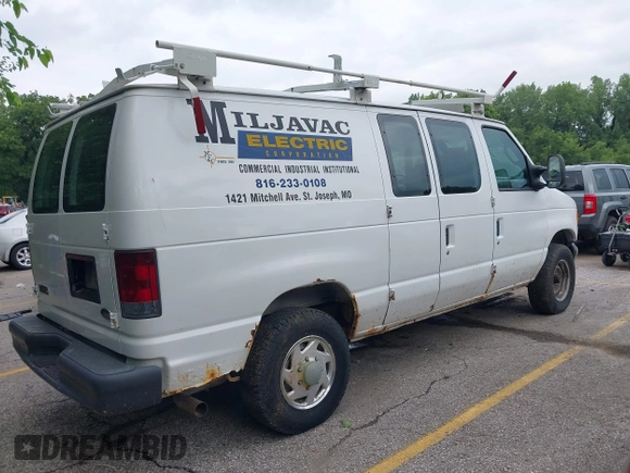 ✅ 2007 Ford Econoline Cargo Commercial • VIN: 1FTNE24L17DA50691 • Lot: 42754142. Wystawiony na IAAI z przebiegiem 213 906 mil. Bezpłatny archiwum sprzedaży aukcyjnych z USA i szczegółowy raport historii pojazdu na DreamBid. Zdjęcie 4.