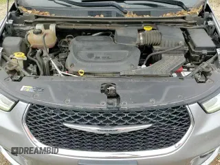 ✅ 2021 Chrysler Pacifica Touring L • VIN: 2C4RC1BG5MR502982 • Lot: 91837755. Listed on Copart with 122,445 mi. Free auction sales archive from the USA and detailed vehicle history report at DreamBid. Image 14.