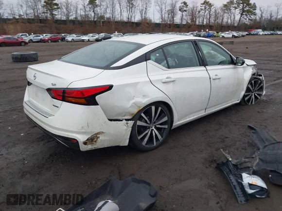 ✅ 2022 Nissan Altima SR • VIN: 1N4AL4CV0NN383612 • Lot: 44040920. Wystawiony na IAAI z przebiegiem 35 141 mil. Bezpłatny archiwum sprzedaży aukcyjnych z USA i szczegółowy raport historii pojazdu na DreamBid. Zdjęcie 4.