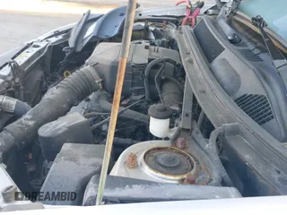 ✅ 2002 Toyota RAV4 • VIN: JTEHH20V826036517 • Lot: 43117390. Wystawiony na IAAI z przebiegiem 206 756 mil. Bezpłatny archiwum sprzedaży aukcyjnych z USA i szczegółowy raport historii pojazdu na DreamBid. Zdjęcie 12.