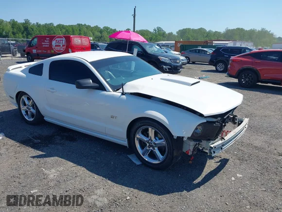 ✅ 2007 Ford Mustang GT Deluxe • VIN: 1ZVFT82HX75234398 • Lot: 45157509. Listed on IAAI with 146,310 mi. Free auction sales archive from the USA and detailed vehicle history report at DreamBid. Image 1.
