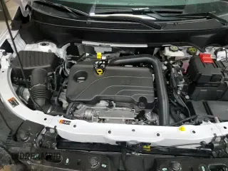 ✅ 2025 Chevrolet Equinox AWD LT • VIN: 3GNAXPEG4SL154304 • Лот: 81723895. Опубликован ранее на Copart с пробегом 3 941 миль. Бесплатный доступ к архиву аукционных продаж из США и подробный отчёт об истории автомобиля на DreamBid. Изображение 15.