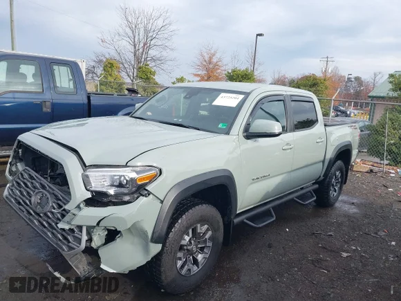 ✅ 2023 Toyota Tacoma SR5 • VIN: 3TMAZ5CN9PM202468 • Lot: 43725204. Wystawiony na IAAI z przebiegiem 51 757 mil. Bezpłatny archiwum sprzedaży aukcyjnych z USA i szczegółowy raport historii pojazdu na DreamBid. Zdjęcie 2.