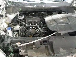 ✅ 2017 Kia Sorento SX • VIN: 5XYPKDA51HG338216 • Lot: 93199685. Wystawiony na Copart z przebiegiem 84 754 mil. Bezpłatny archiwum sprzedaży aukcyjnych z USA i szczegółowy raport historii pojazdu na DreamBid. Zdjęcie 15.