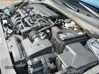 ✅ 2024 Hyundai Elantra SEL • VIN: KMHLM4DG0RU813985 • Lot: 43147430. Listed on IAAI with 50,407 mi. Free auction sales archive from the USA and detailed vehicle history report at DreamBid. Image 19.