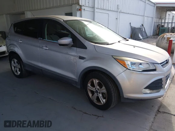 ✅ 2016 Ford Escape SE • VIN: 1FMCU0G96GUA32164 • Lot: 45352881. Wystawiony na IAAI z przebiegiem 138 759 mil. Bezpłatny archiwum sprzedaży aukcyjnych z USA i szczegółowy raport historii pojazdu na DreamBid. Zdjęcie 1.