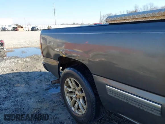✅ 2001 Chevrolet Silverado 1500 LS • VIN: 2GCEC19V411218739 • Лот: 44277343. Опубліковано раніше на IAAI з пробігом 260 688 миль. Безкоштовний доступ до архіву аукціонних продажів зі США та докладний звіт про історію автомобіля на DreamBid. Зображення 6.
