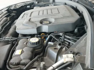 ✅ 2018 Land Rover Range Rover Velar R-Dynamic SE • VIN: SALYL2RX2JA722743 • Лот: 42176169. Опубликован ранее на IAAI с пробегом 70 192 миль. Бесплатный доступ к архиву аукционных продаж из США и подробный отчёт об истории автомобиля на DreamBid. Изображение 19.