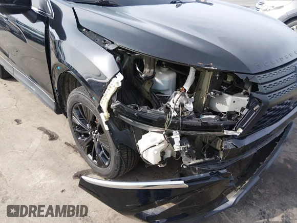 ✅ 2022 Mitsubishi Eclipse Cross LE • VIN: JA4ATVAA8NZ053557 • Lot: 44467326. Wystawiony na IAAI z przebiegiem 117 268 mil. Bezpłatny archiwum sprzedaży aukcyjnych z USA i szczegółowy raport historii pojazdu na DreamBid. Zdjęcie 6.