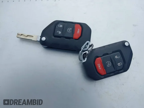 ✅ 2019 Jeep Wrangler Sport S • VIN: 1C4GJXAG6KW617743 • Lot: 44780681. Wystawiony na IAAI z przebiegiem 63 301 mil. Bezpłatny archiwum sprzedaży aukcyjnych z USA i szczegółowy raport historii pojazdu na DreamBid. Zdjęcie 11.