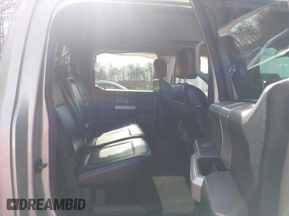 ✅ 2017 Ford F-250 XL • VIN: 1FT7W2B60HEE42656 • Lot: 44612146. Wystawiony na IAAI z przebiegiem 75 496 mil. Bezpłatny archiwum sprzedaży aukcyjnych z USA i szczegółowy raport historii pojazdu na DreamBid. Zdjęcie 8.