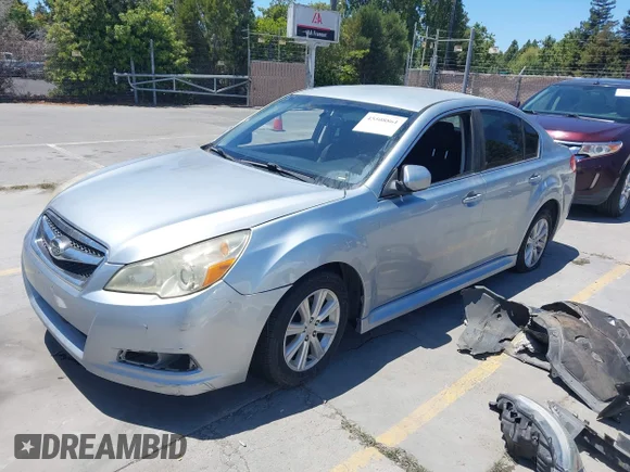 ✅ 2012 Subaru Legacy Premium • VIN: 4S3BMBB6XC3031768 • Lot: 45508861. Wystawiony na IAAI z przebiegiem 266 997 mil. Bezpłatny archiwum sprzedaży aukcyjnych z USA i szczegółowy raport historii pojazdu na DreamBid. Zdjęcie 2.