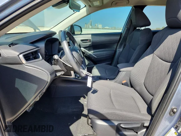 ✅ 2024 Toyota Corolla Cross LE • VIN: 7MUCAABGXRV102478 • Lot: 78100035. Wystawiony na Copart z przebiegiem 14 941 mil. Bezpłatny archiwum sprzedaży aukcyjnych z USA i szczegółowy raport historii pojazdu na DreamBid. Zdjęcie 7.