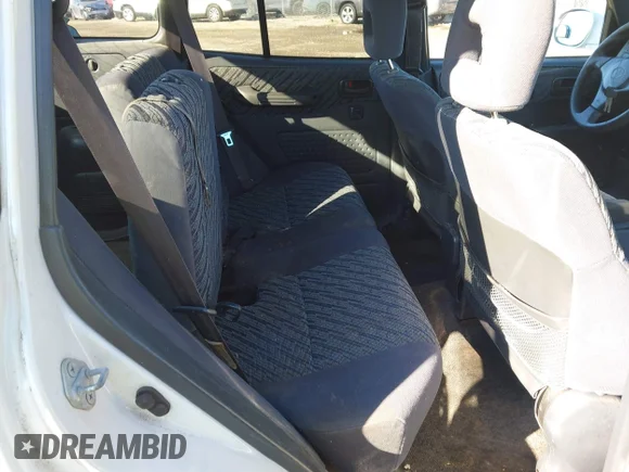 ✅ 2000 Toyota RAV4 • VIN: JT3GP10V2Y7076709 • Лот: 43925152. Опубліковано раніше на IAAI з пробігом 229 573 миль. Безкоштовний доступ до архіву аукціонних продажів зі США та докладний звіт про історію автомобіля на DreamBid. Зображення 8.