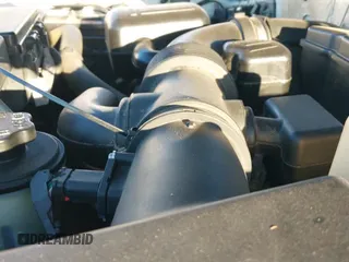 ✅ 2010 Ford Expedition Limited • VIN: 1FMJU1K58AEB51658 • Lot: 43467869. Listed on IAAI with 229,688 mi. Free auction sales archive from the USA and detailed vehicle history report at DreamBid. Image 19.