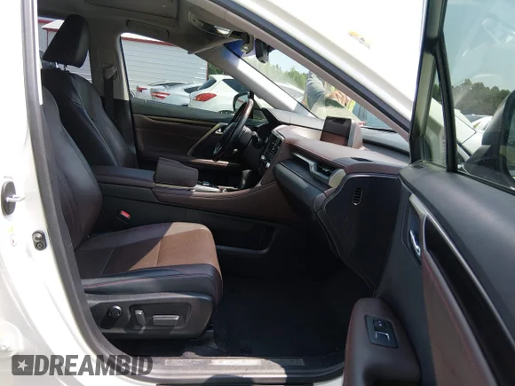 ✅ 2018 Lexus RX 350L Premium • VIN: JTJGZKCA5J2001359 • Lot: 45501519. Wystawiony na IAAI z przebiegiem 132 742 mil. Bezpłatny archiwum sprzedaży aukcyjnych z USA i szczegółowy raport historii pojazdu na DreamBid. Zdjęcie 5.