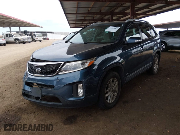 ✅ 2015 Kia Sorento LX • VIN: 5XYKTDA6XFG605463 • Lot: 44830487. Wystawiony na IAAI z przebiegiem 85 841 mil. Bezpłatny archiwum sprzedaży aukcyjnych z USA i szczegółowy raport historii pojazdu na DreamBid. Zdjęcie 2.