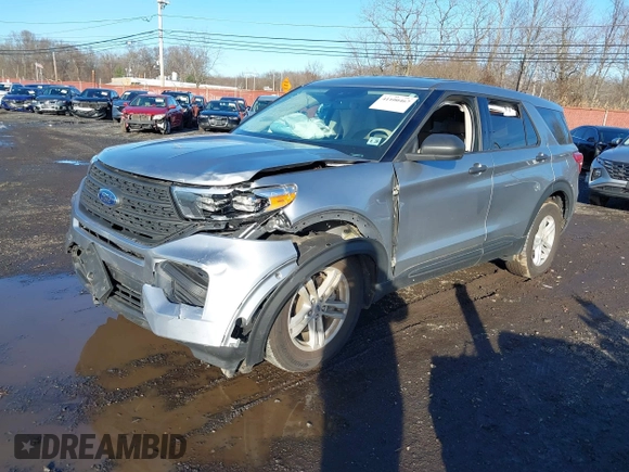 ✅ 2023 Ford Explorer • VIN: 1FMSK8BH8PGA62294 • Lot: 41100467. Wystawiony na IAAI z przebiegiem 10 442 mil. Bezpłatny archiwum sprzedaży aukcyjnych z USA i szczegółowy raport historii pojazdu na DreamBid. Zdjęcie 2.