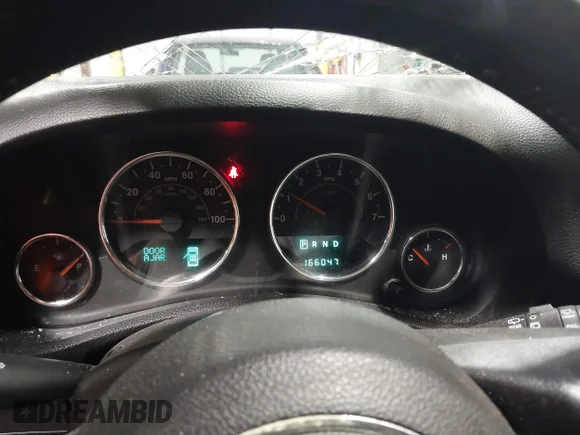 ✅ 2014 Jeep Wrangler Unlimited Sport • VIN: 1C4BJWDG2EL136586 • Лот: 45021252. Опубликован ранее на IAAI с пробегом 166 047 миль. Бесплатный доступ к архиву аукционных продаж из США и подробный отчёт об истории автомобиля на DreamBid. Изображение 7.