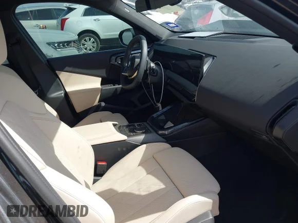 ✅ 2025 BMW X3 30 xDrive • VIN: 5UX53GP09S9125281 • Lot: 43452926. Listed on IAAI with 501 mi. Free auction sales archive from the USA and detailed vehicle history report at DreamBid. Image 5.