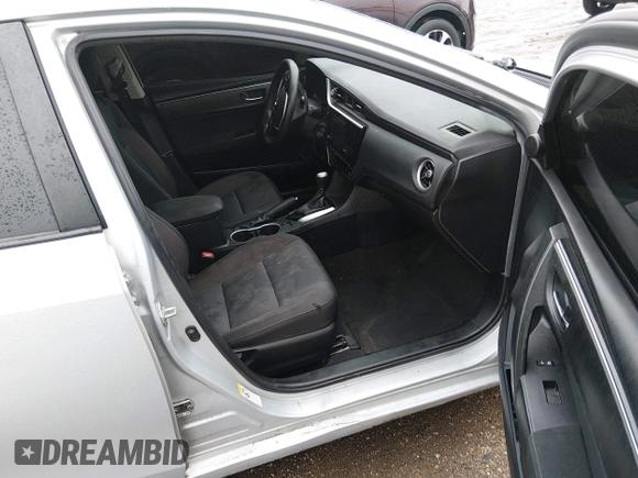 ✅ 2019 Toyota Corolla SE • VIN: 2T1BURHE2KC226955 • Lot: 44783057. Wystawiony na IAAI z przebiegiem 323 449 mil. Bezpłatny archiwum sprzedaży aukcyjnych z USA i szczegółowy raport historii pojazdu na DreamBid. Zdjęcie 5.