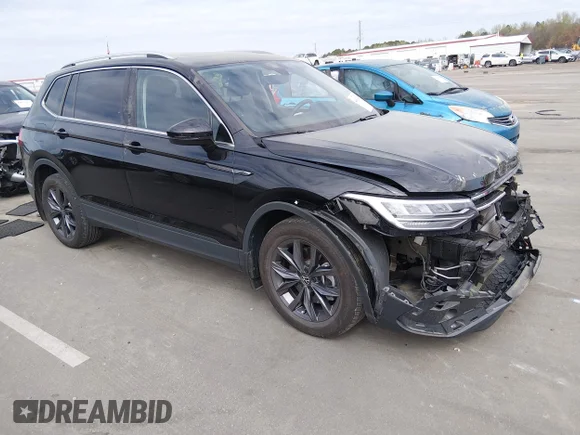 ✅ 2023 Volkswagen Tiguan SE • VIN: 3VVMB7AX6PM076010 • Лот: 44692340. Опубликован ранее на IAAI с пробегом 36 217 миль. Бесплатный доступ к архиву аукционных продаж из США и подробный отчёт об истории автомобиля на DreamBid. Изображение 1.