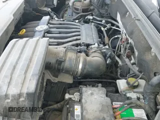 ✅ 2019 Volkswagen Atlas SE • VIN: 1V2WR2CAXKC591003 • Lot: 42559127. Wystawiony na IAAI z przebiegiem 83 804 mil. Bezpłatny archiwum sprzedaży aukcyjnych z USA i szczegółowy raport historii pojazdu na DreamBid. Zdjęcie 19.