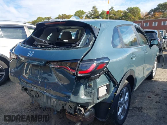 ✅ 2023 Honda HR-V LX • VIN: 3CZRZ2H39PM743507 • Lot: 43486127. Wystawiony na IAAI z przebiegiem 68 190 mil. Bezpłatny archiwum sprzedaży aukcyjnych z USA i szczegółowy raport historii pojazdu na DreamBid. Zdjęcie 4.