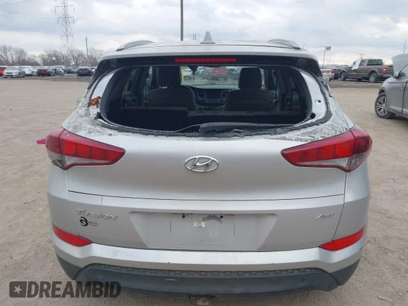 ✅ 2018 Hyundai Tucson SEL • VIN: KM8J3CA47JU759426 • Lot: 44182016. Wystawiony na IAAI z przebiegiem 135 333 mil. Bezpłatny archiwum sprzedaży aukcyjnych z USA i szczegółowy raport historii pojazdu na DreamBid. Zdjęcie 6.