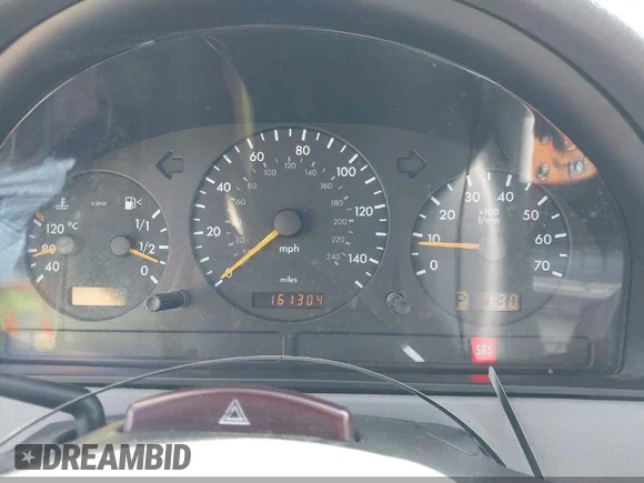 ✅ 2002 Mercedes-Benz M 320/430/500 • VIN: 4JGAB54E82A347151 • Лот: 43386974. Опубліковано раніше на IAAI з пробігом 161 304 миль. Безкоштовний доступ до архіву аукціонних продажів зі США та докладний звіт про історію автомобіля на DreamBid. Зображення 7.