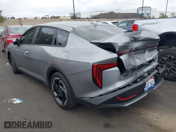 ✅ 2025 Kia K4 EX • VIN: 3KPFU4DE3SE070484 • Лот: 43435482. Опубликован ранее на IAAI с пробегом 8 291 миль. Бесплатный доступ к архиву аукционных продаж из США и подробный отчёт об истории автомобиля на DreamBid. Изображение 3.