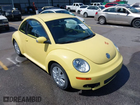 ✅ 2008 Volkswagen Beetle S • VIN: 3VWPW31C48M501079 • Lot: 45450888. Wystawiony na IAAI z przebiegiem 192 182 mil. Bezpłatny archiwum sprzedaży aukcyjnych z USA i szczegółowy raport historii pojazdu na DreamBid. Zdjęcie 1.