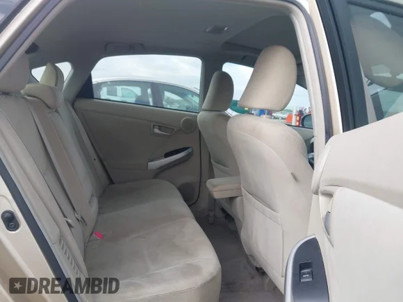 ✅ 2010 Toyota Prius V • VIN: JTDKN3DU3A0039997 • Lot: 45396967. Wystawiony na IAAI z przebiegiem 238 861 mil. Bezpłatny archiwum sprzedaży aukcyjnych z USA i szczegółowy raport historii pojazdu na DreamBid. Zdjęcie 8.
