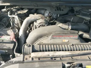 ✅ 2005 Ford F-250 XL • VIN: 1FTSW21P55EB83730 • Лот: 42161173. Опубликован ранее на IAAI с пробегом 179 708 миль. Бесплатный доступ к архиву аукционных продаж из США и подробный отчёт об истории автомобиля на DreamBid. Изображение 19.