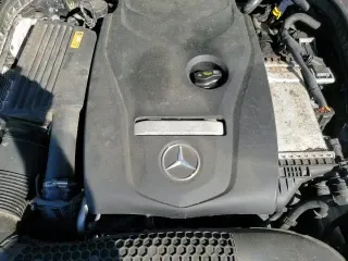 ✅ 2017 Mercedes-Benz C 300 • VIN: 55SWF4KB7HU200822 • Lot: 86276185. Listed on Copart with 79,731 mi. Free auction sales archive from the USA and detailed vehicle history report at DreamBid. Image 13.