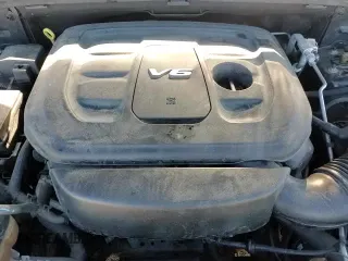 ✅ 2018 Jeep Grand Cherokee High Altitude • VIN: 1C4RJFCG5JC401527 • Lot: 87218205. Wystawiony na Copart z przebiegiem 91 764 mil. Bezpłatny archiwum sprzedaży aukcyjnych z USA i szczegółowy raport historii pojazdu na DreamBid. Zdjęcie 15.