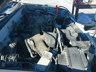 ✅ 1997 Toyota 4Runner SR5 • VIN: JT3GN86R1V0053676 • Lot: 41635822. Listed on IAAI with 213,443 mi. Free auction sales archive from the USA and detailed vehicle history report at DreamBid. Image 19.