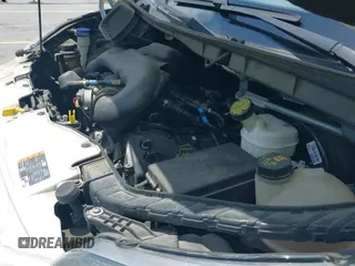 ✅ 2017 Ford Transit • VIN: 1FTYE2YM5HKB55411 • Лот: 42362015. Опубликован ранее на IAAI с пробегом 73 120 миль. Бесплатный доступ к архиву аукционных продаж из США и подробный отчёт об истории автомобиля на DreamBid. Изображение 18.